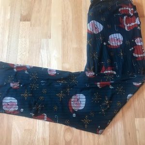 LuLaRoe TC2 Leggings - Christmas/Santa